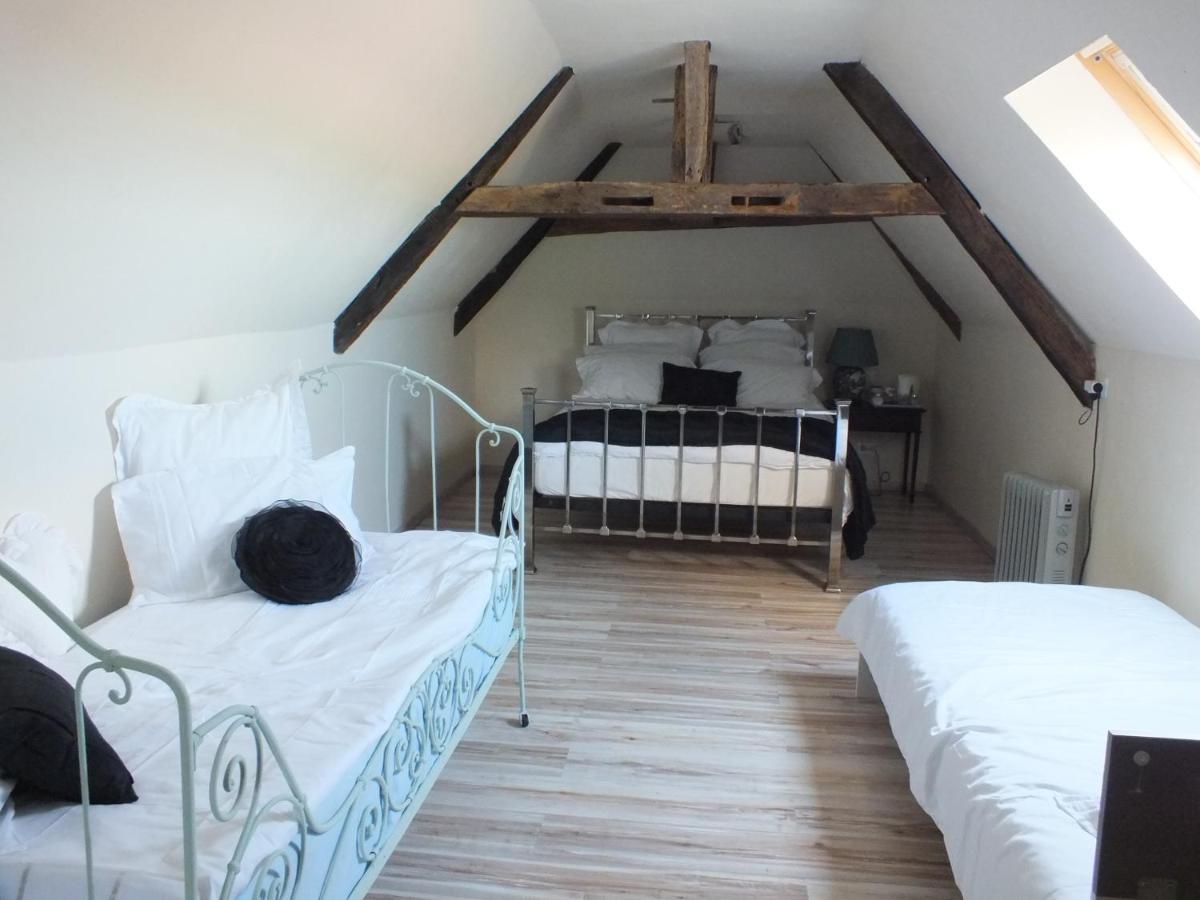 Country B&B Saint-Pierre-d'Eyraud ภายนอก รูปภาพ